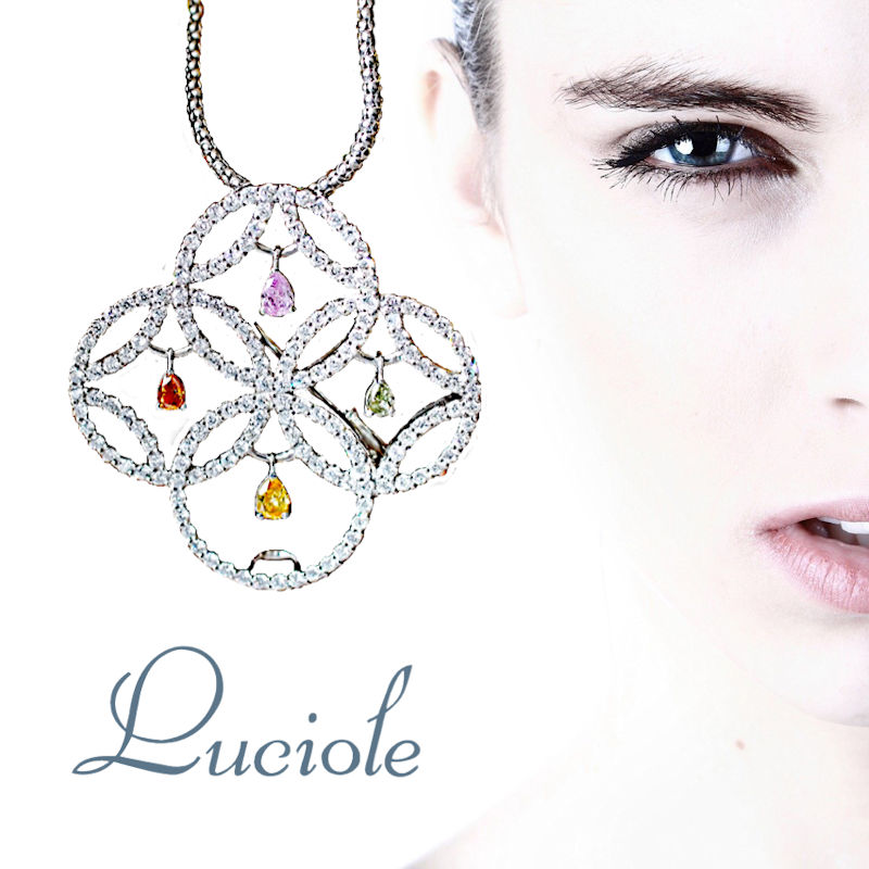 Luciole Collection 142  　4色のカラーダイヤモンドが揺れ動く