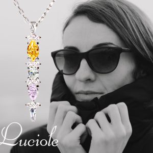 Luciole Collection 152　3色のカラーダイヤモンドがあなたをやさしく彩る